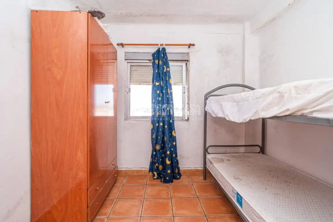 Bedroom of Flat for sale in Linares