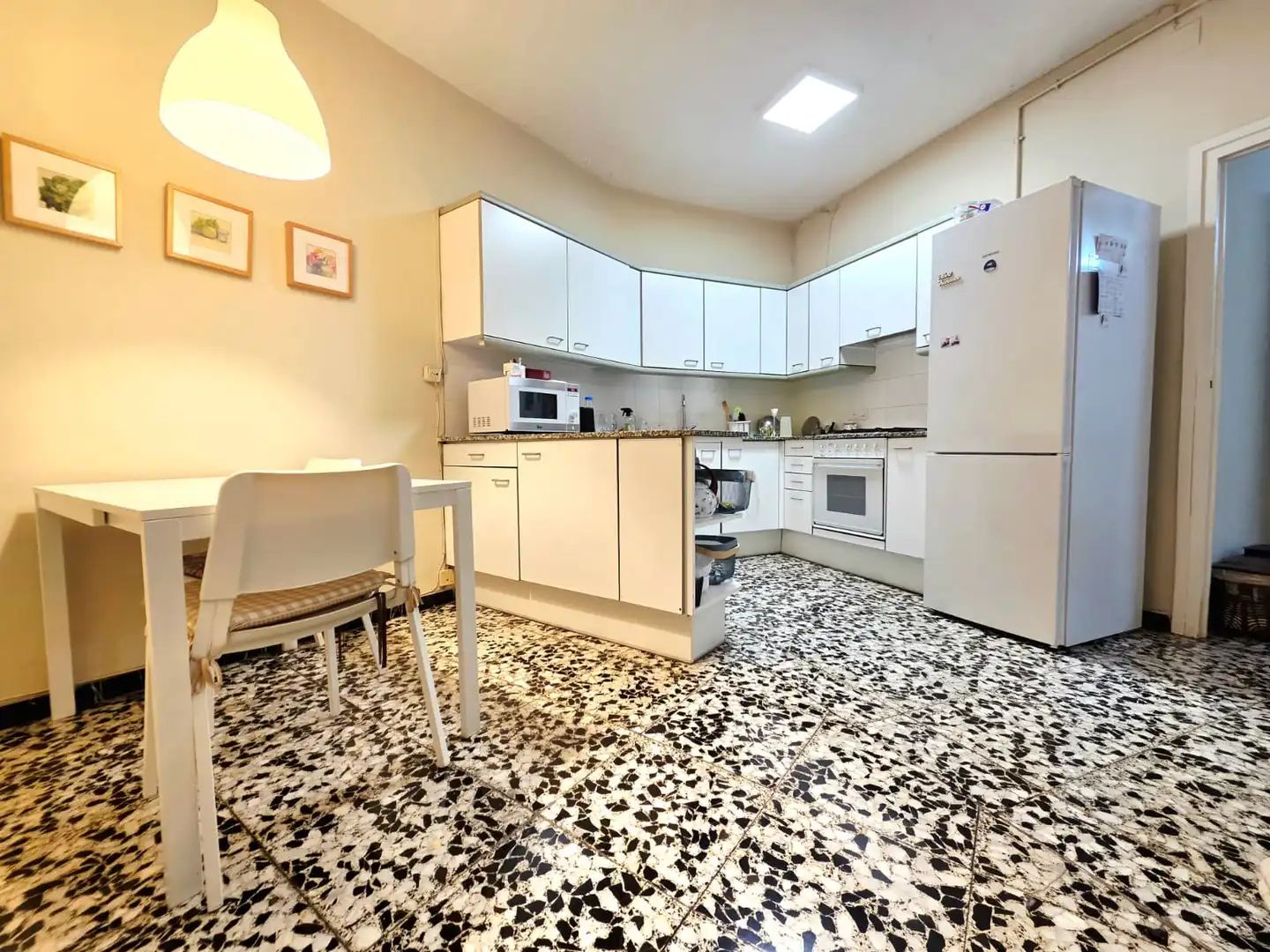 Kitchen of Flat for sale in Barcelona  with Air Conditioner, Heating and Terrace