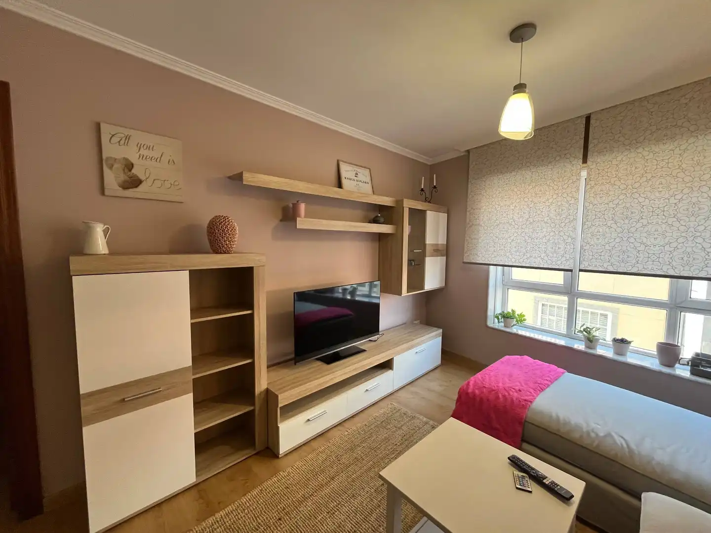 Wohnzimmer von Wohnung zur Miete in Santiago de Compostela  mit Heizung und Möbliert