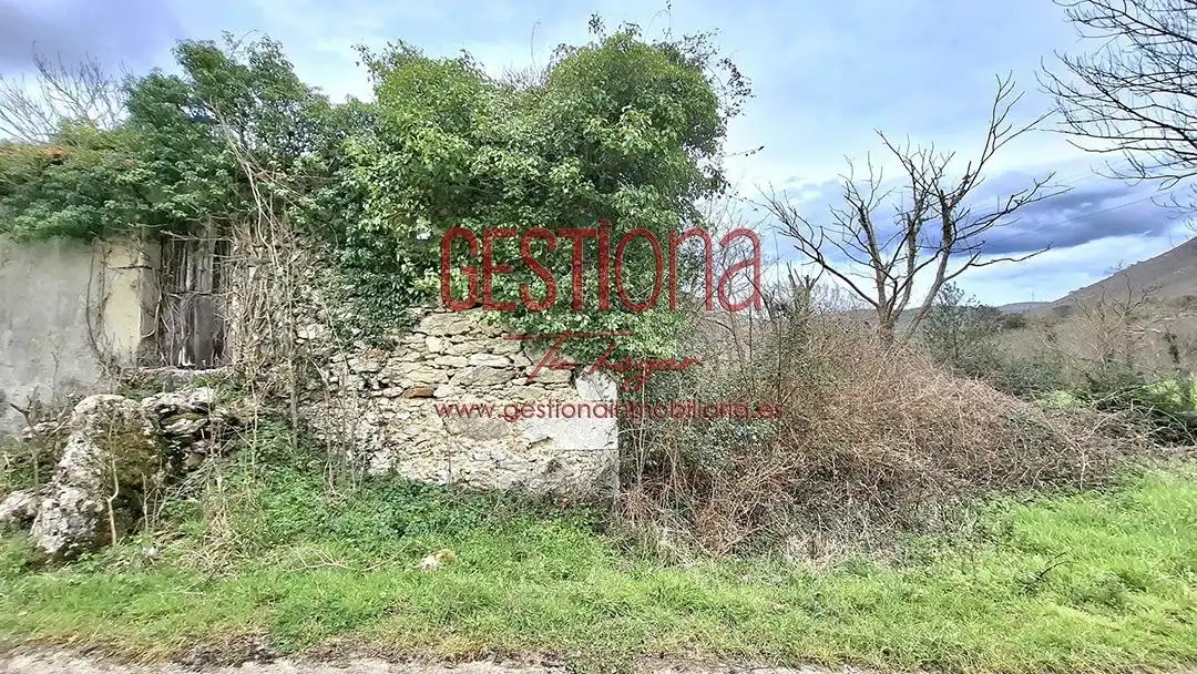 Finca rústica en venda en Ruesga