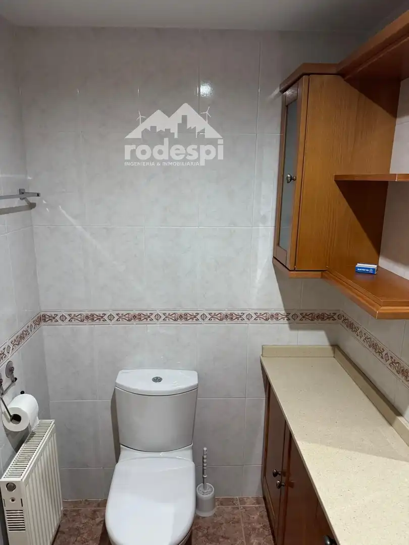 Baño de Piso de alquiler en Ponteareas, Pontevedra