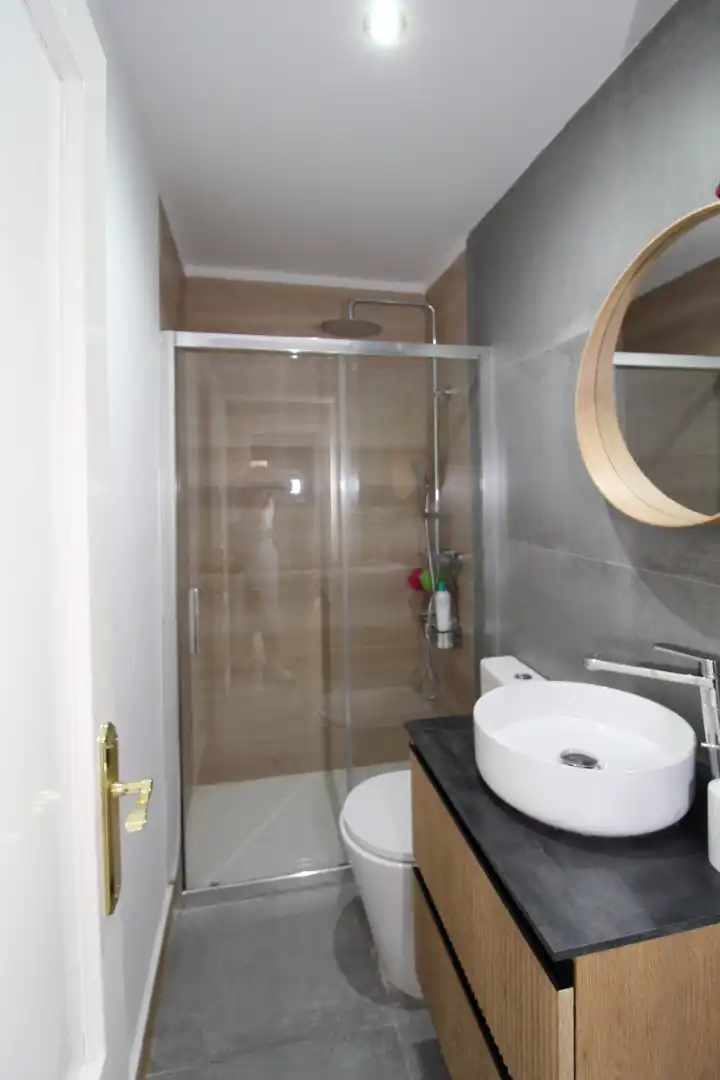 Badezimmer von Wohnung zum Verkauf in Ronda mit Klimaanlage und Möbliert