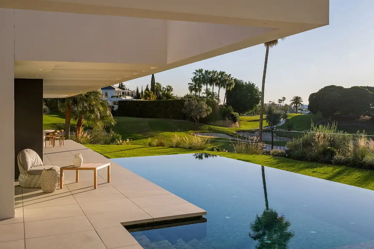Villa mit Pool zum Verkauf in Nueva Andalucía, imagen 10