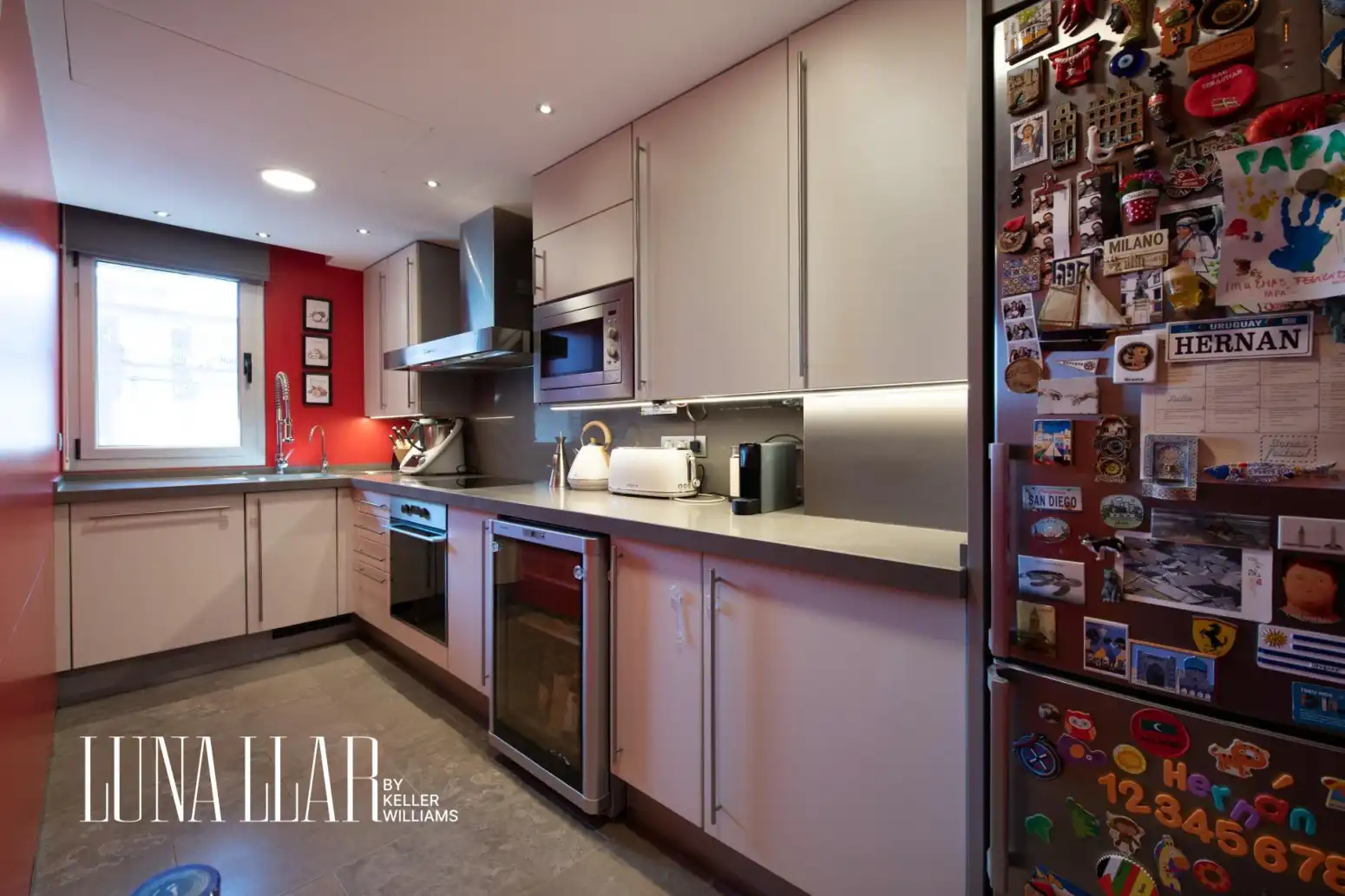 Kitchen of Flat for sale in Castelldefels  with Parquet flooring, Terrace and Balcony