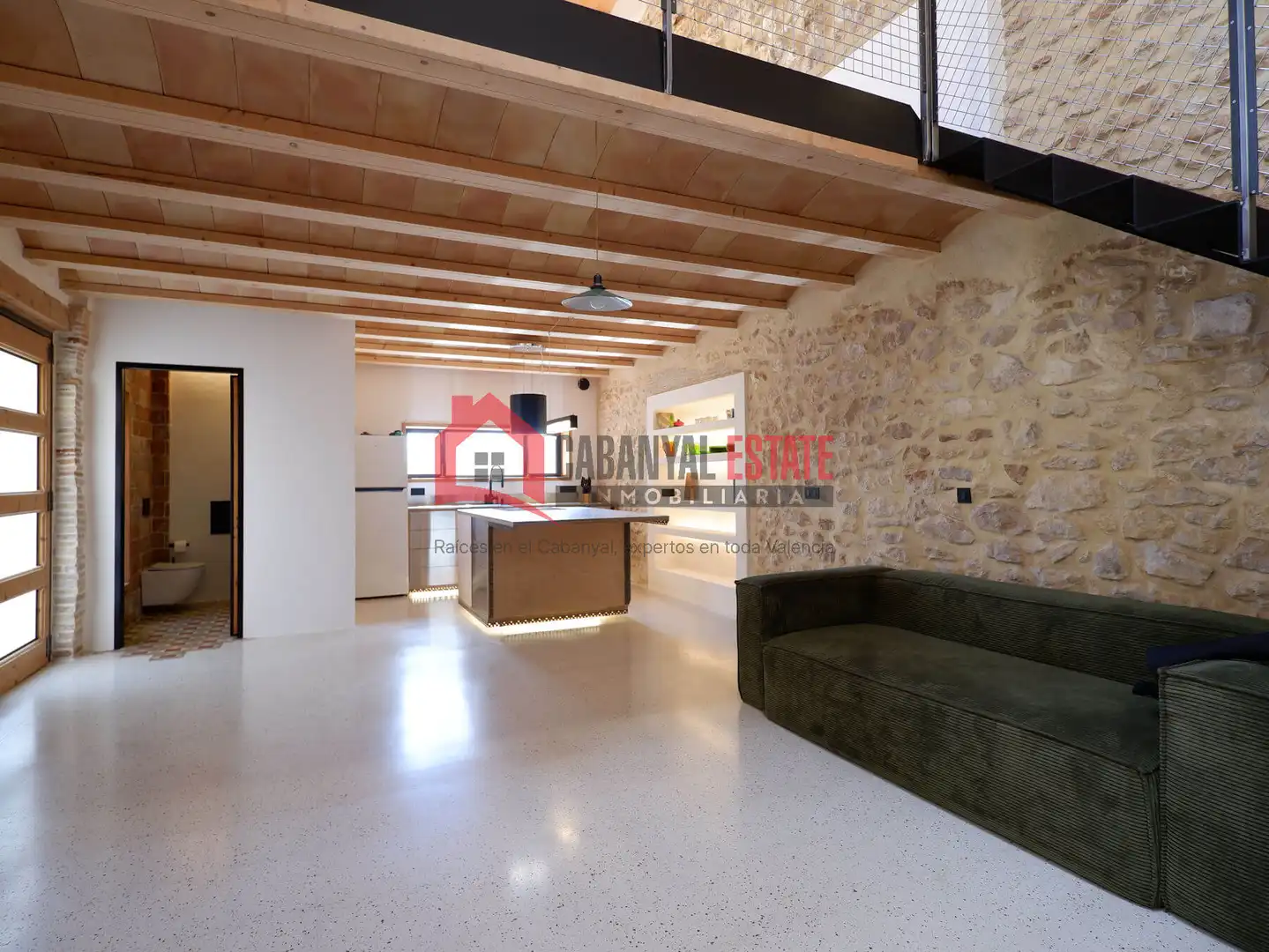 Exterior view of Houses for sale in Valencia  with Air Conditioner and Heating