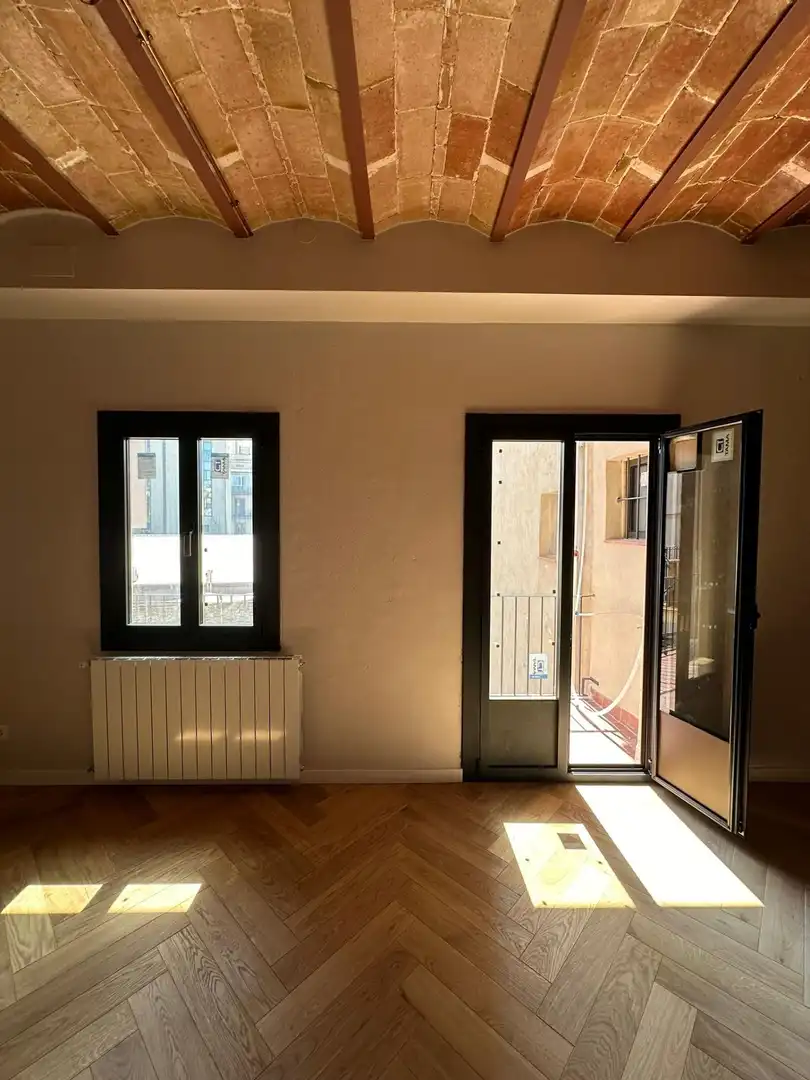 Flat with terrace for sale in Ciutat Vella