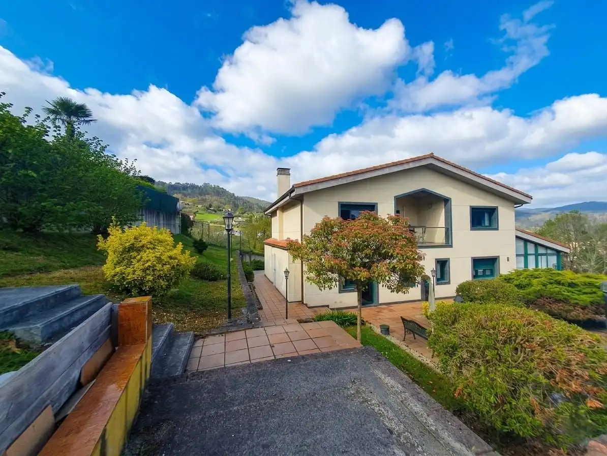 Außenansicht von Haus oder Chalet zum Verkauf in Grado mit Klimaanlage, Heizung und Terrasse