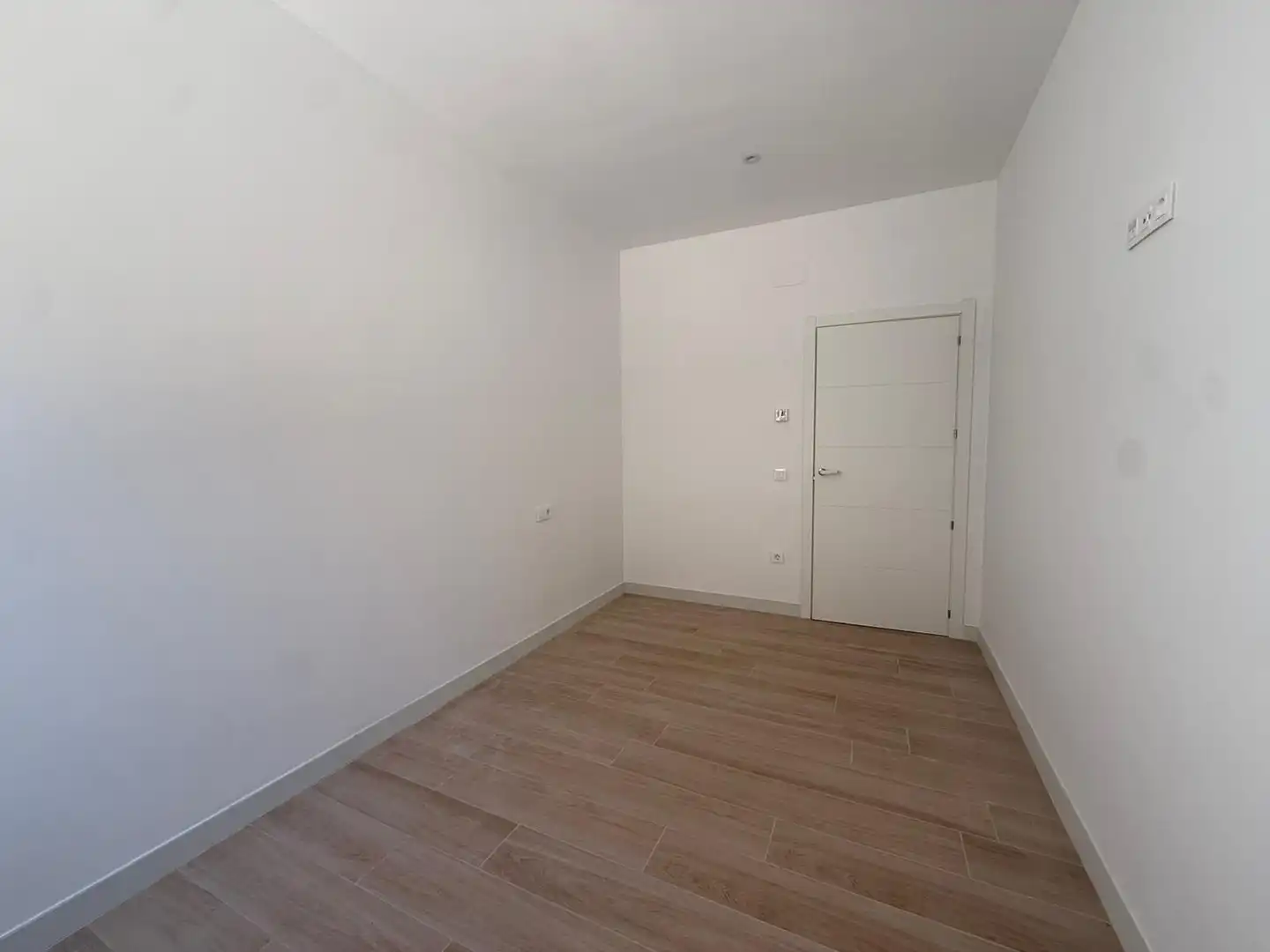 Dormitori de Planta baixa en venda en Tomelloso amb Aire condicionat, Calefacció i Jardí privat