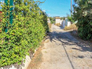 Terreno residencial en venta en Oliva pueblo