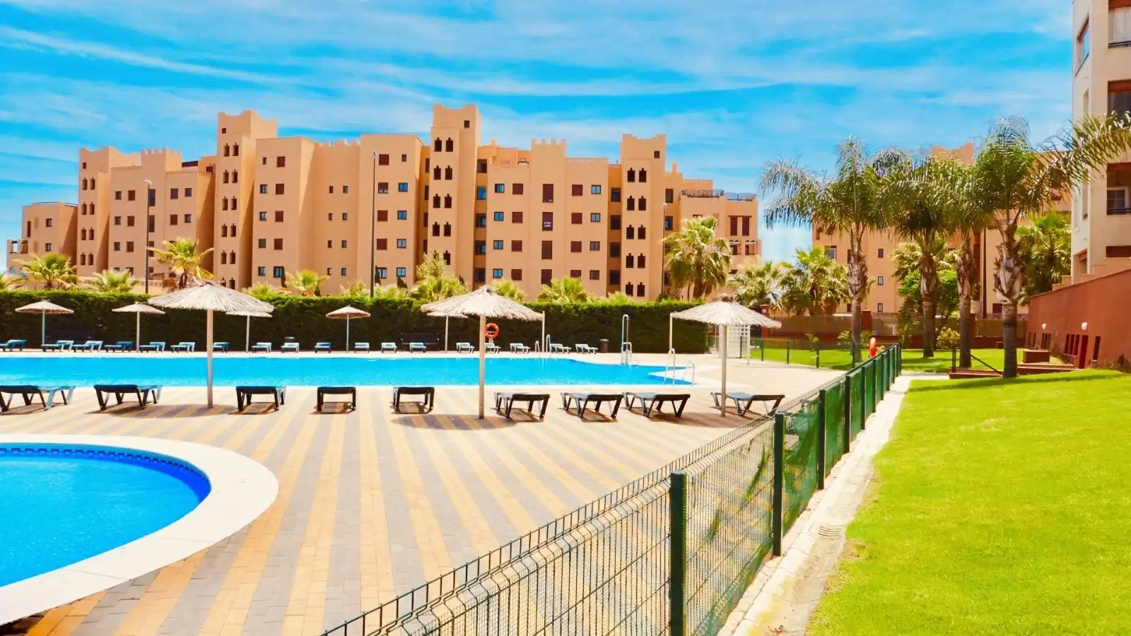 Apartament amb terrassa en venda a Avenida de los Cisnes 2, imagen 31