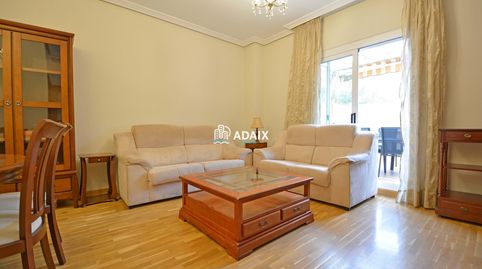 Foto 3 de Piso de alquiler en Calle Isla de Creta Bajo a de Cáceres, Ruta de la Plata, Cáceres Capital