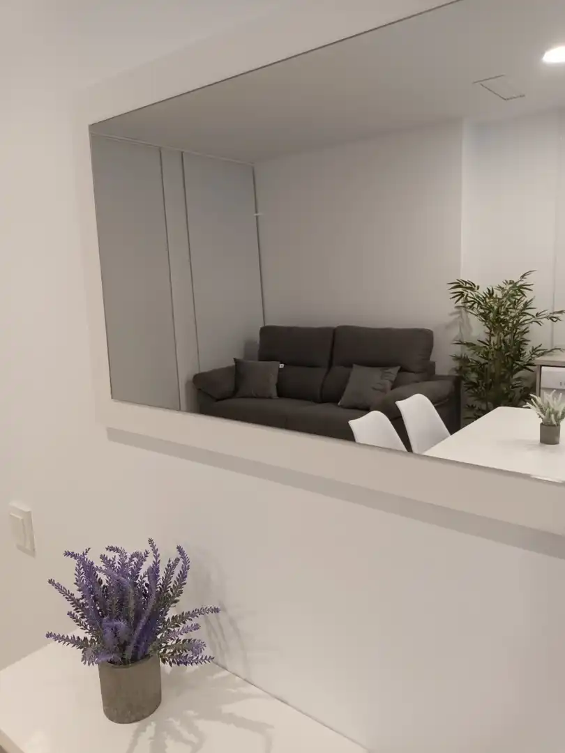 Wohnzimmer von Erdgeschoss zur Miete in Santa Pola mit Klimaanlage, Heizung und Möbliert