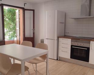 Cuina de Apartament de lloguer en  Palma de Mallorca amb Aire condicionat, Moblat i Forn