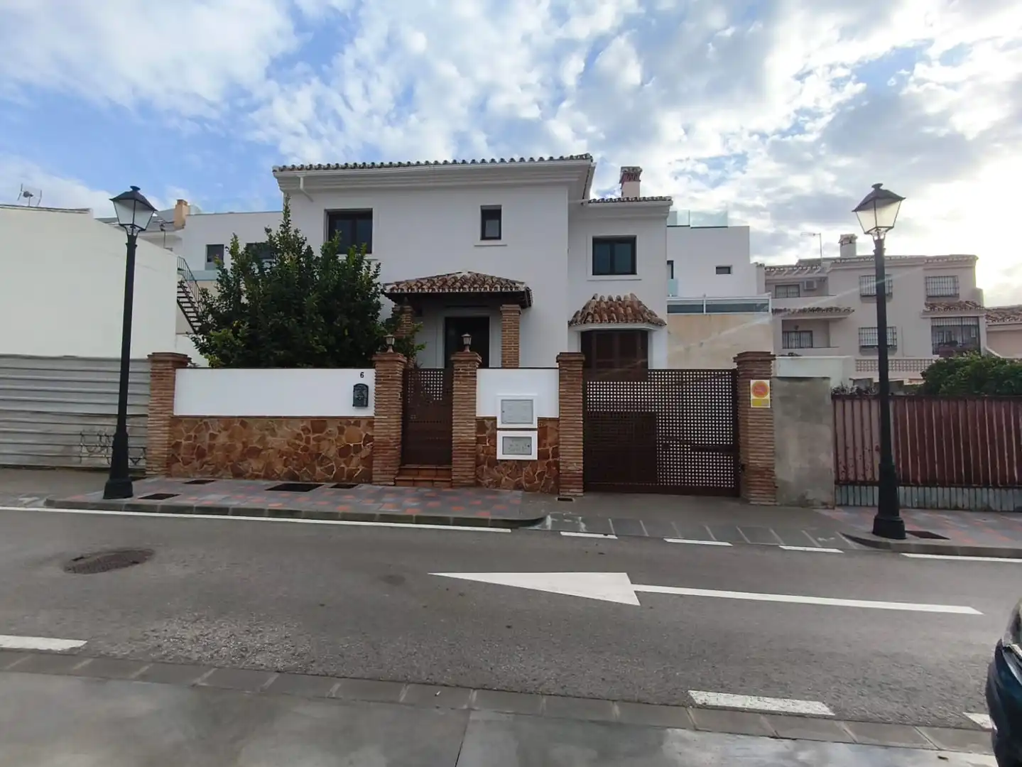 Villa mit Terrasse zum Verkauf in Calle Manilva 6B