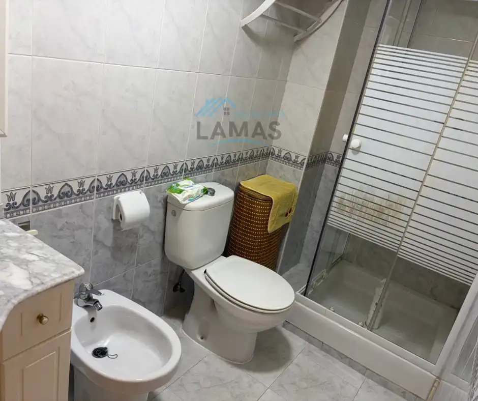 Bathroom of Houses for sale in Navalmoral de la Mata  with Air Conditioner, Heating and Terrace