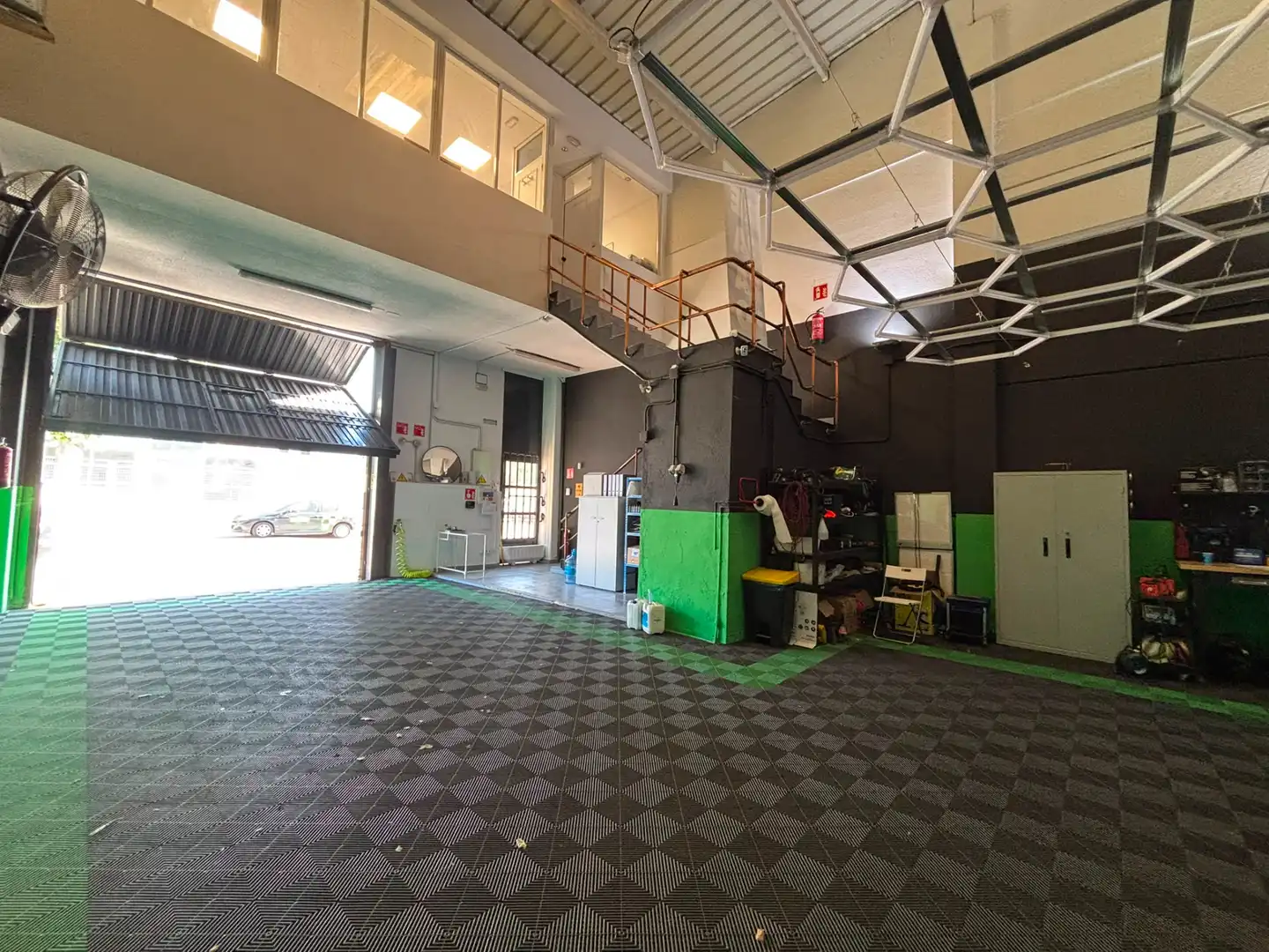 Industrial buildings for rent in Calle Belgrado, 3, Europolis