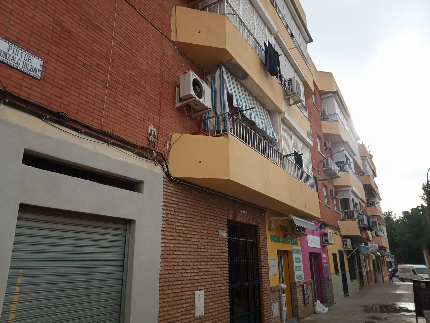 Vista exterior de Pis en venda en Alcalá de Guadaira