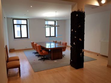 Office space with lift for sale in Centro