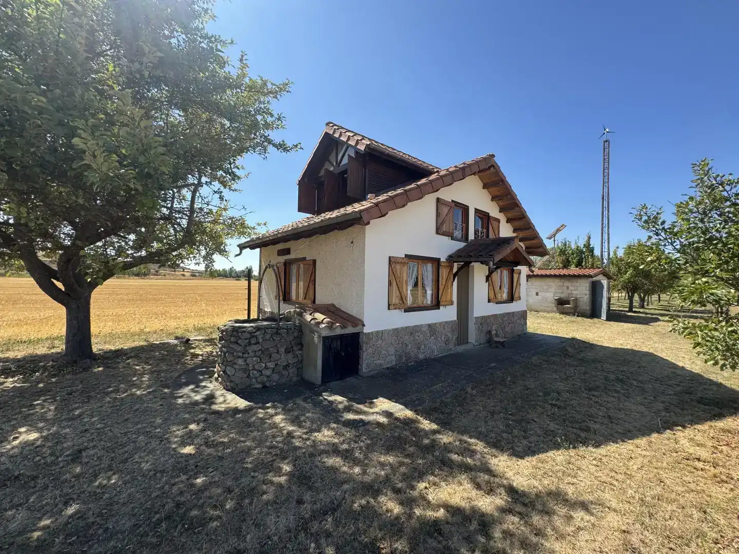 Vista exterior de Casa o xalet en venda en Cea amb Jardí privat i Piscina