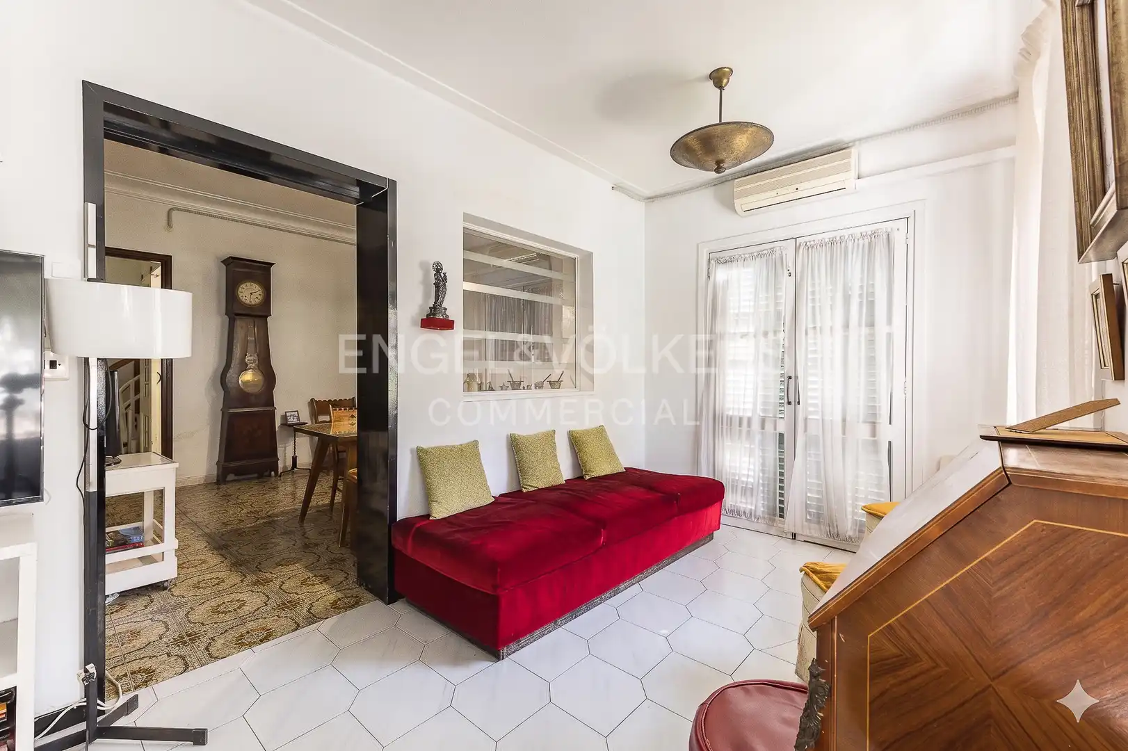 Sala d'estar de Edifici en venda en El Prat de Llobregat