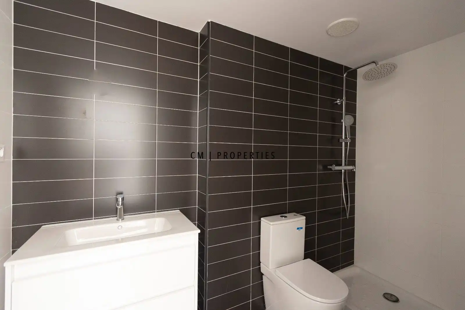 Baño de Piso en venta en Petrés con Terraza