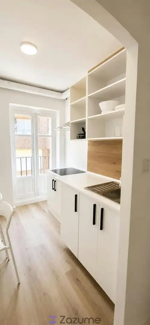 Cuina de Pis per a compartir en Béjar amb Moblat, Forn i Rentadora