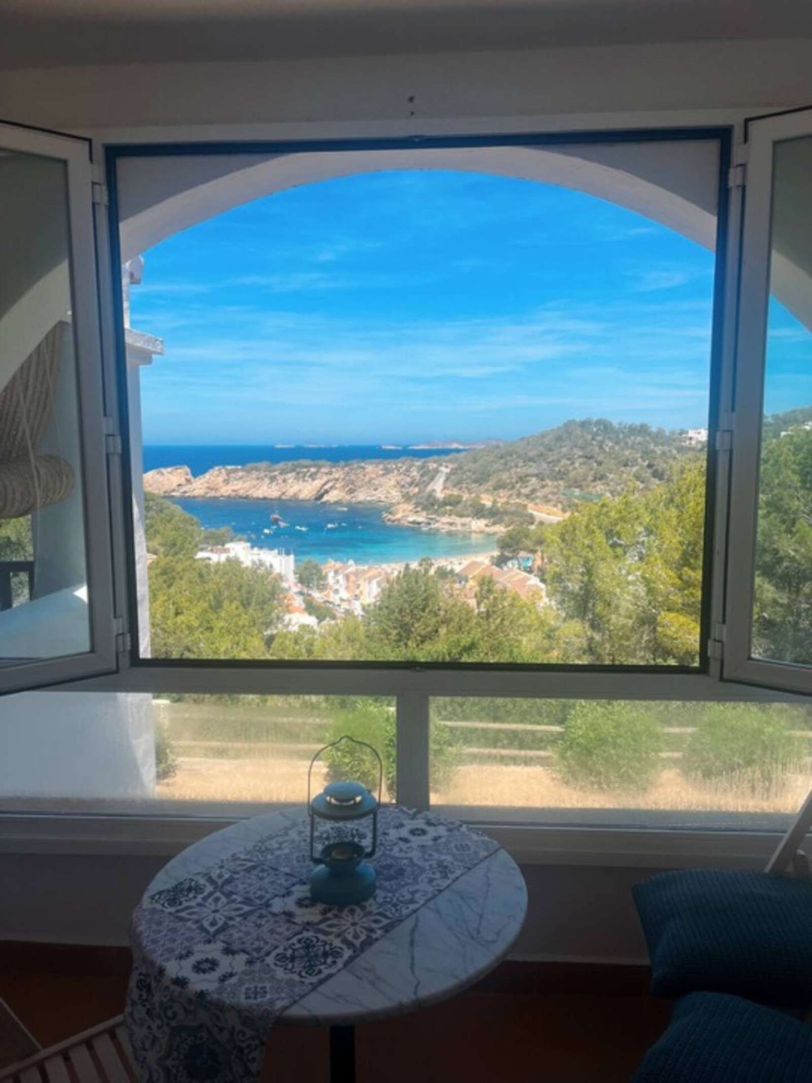 Außenansicht von Wohnungen zur untervermieten in Sant Josep de sa Talaia mit Klimaanlage, Heizung und Terrasse