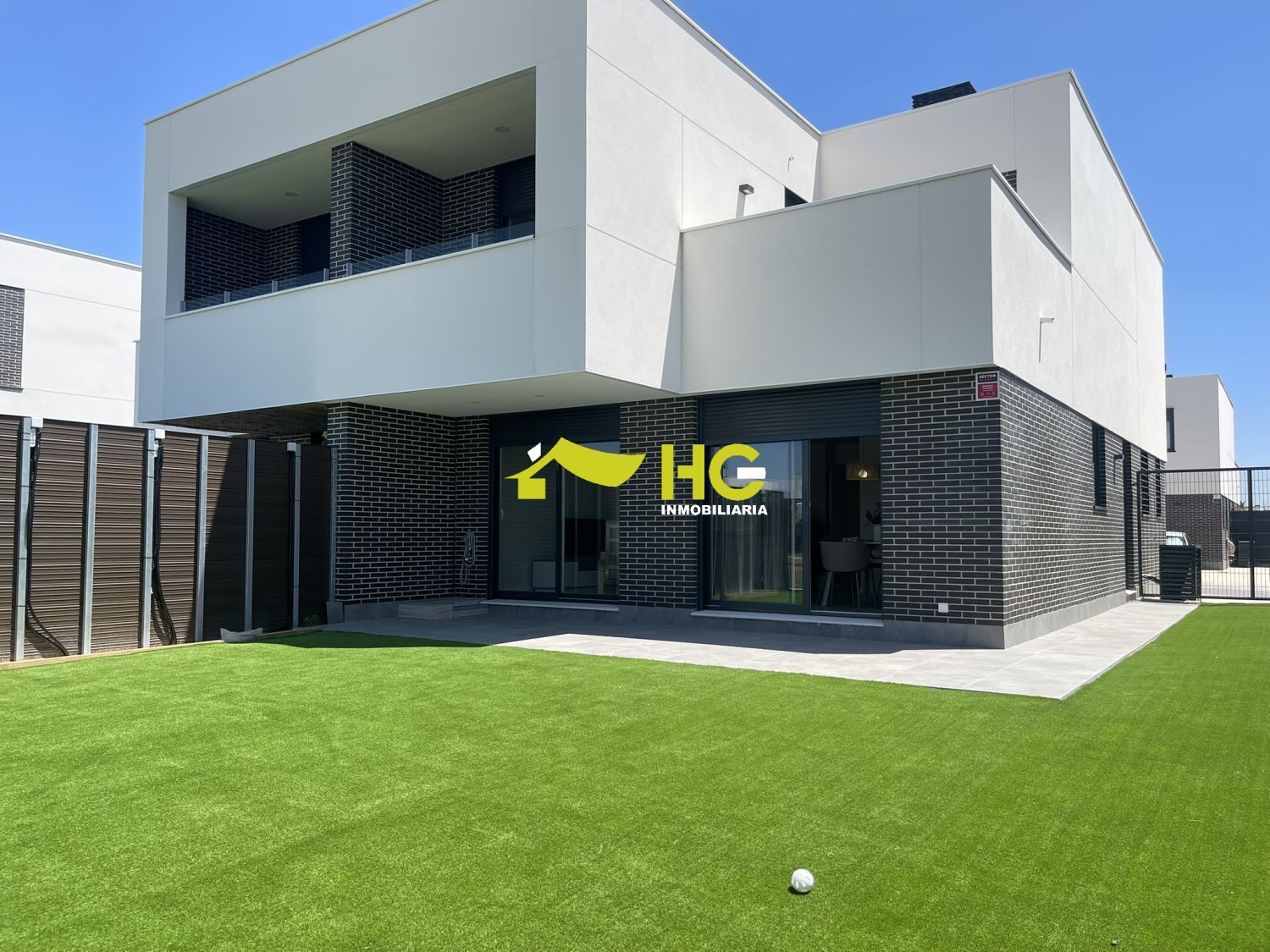 Vista exterior de Casa o chalet de alquiler en Villaviciosa de Odón con Aire acondicionado, Calefacción y Amueblado