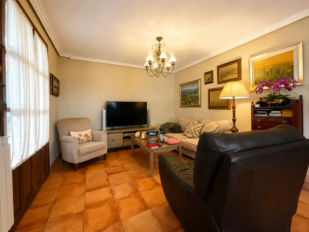 Sala de estar de Casa o chalet en venta en Ribadedeva con Calefacción, Jardín privado y Terraza