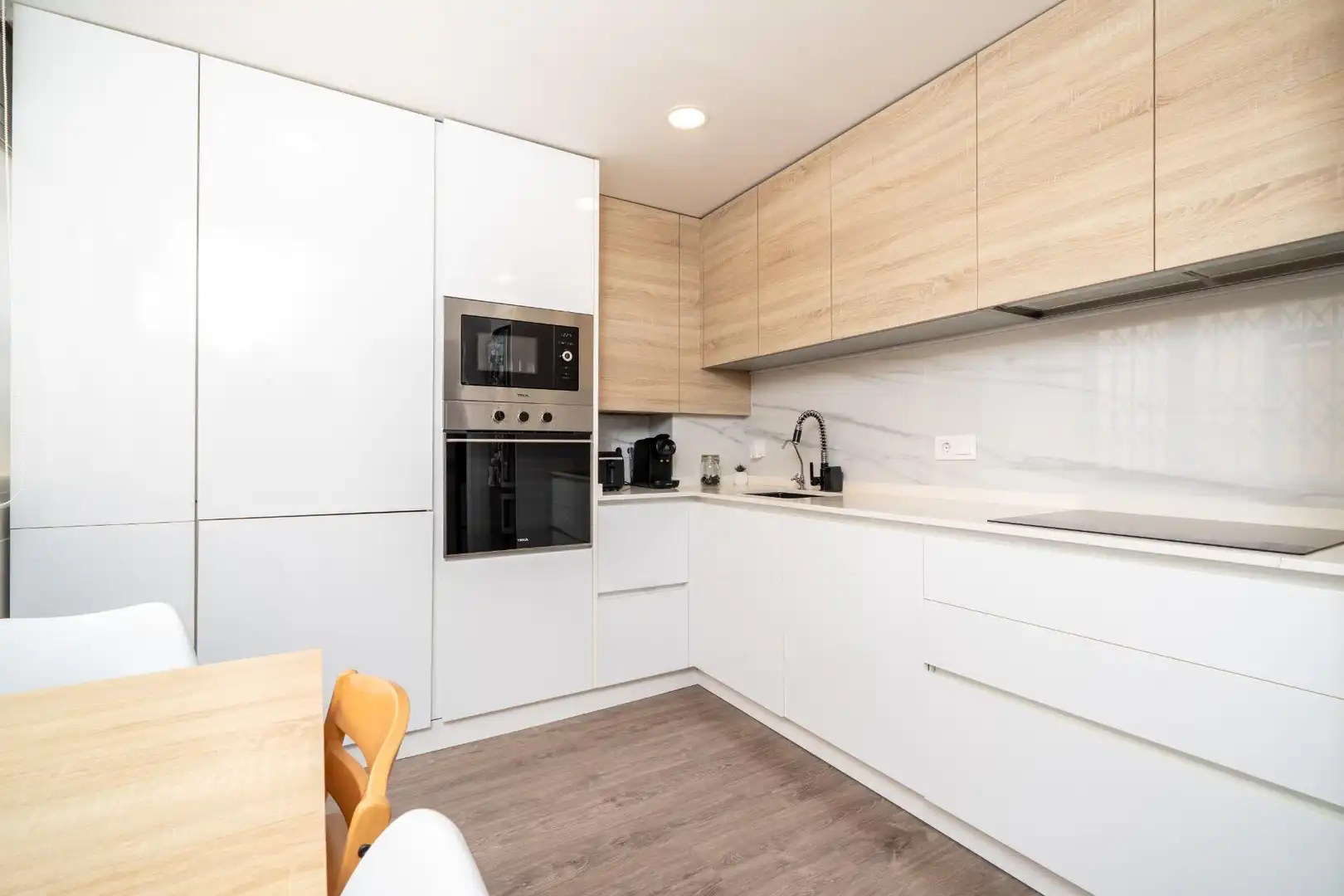 Flat with terrace for sale in Carrer d'Antoni Gaudí, imagen 6