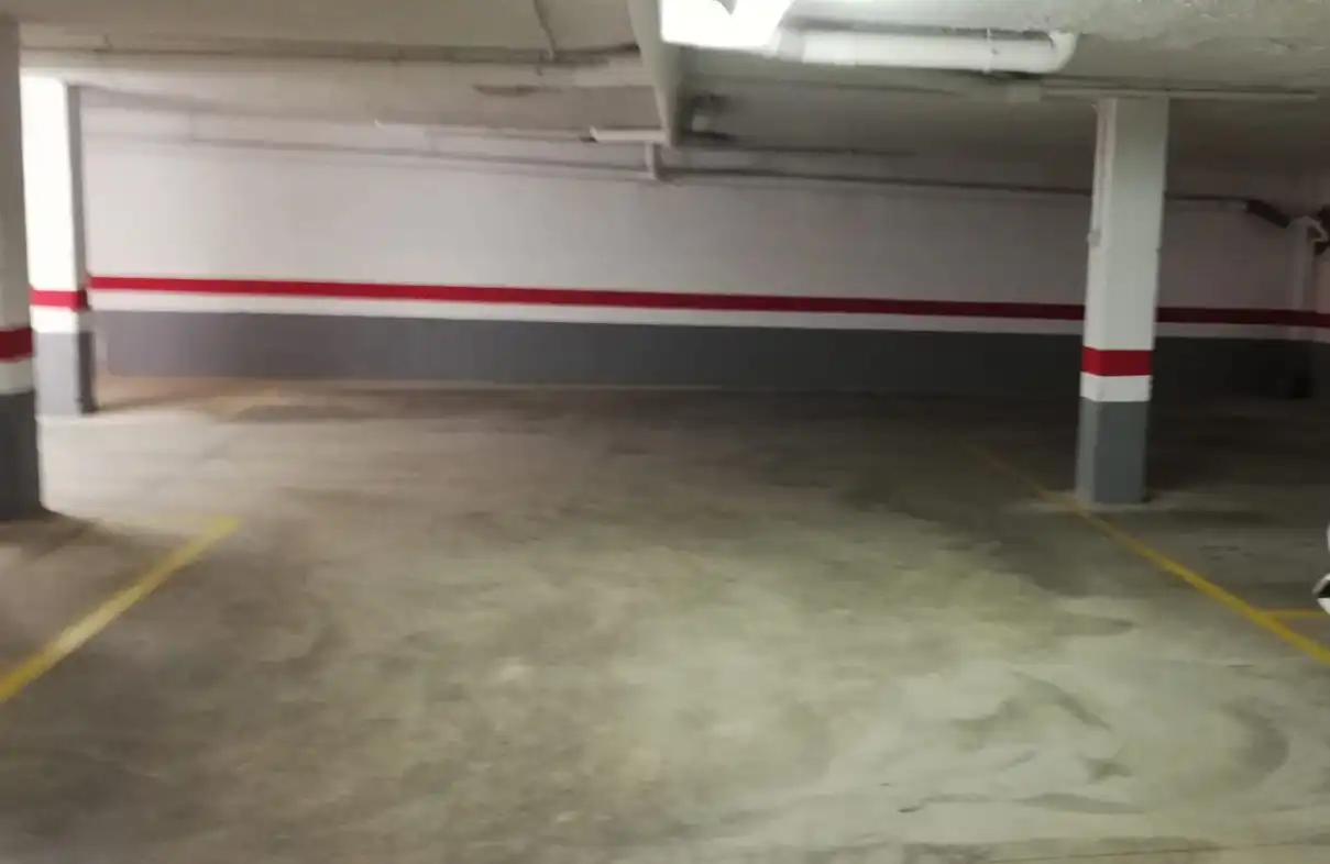 Parking with lift for sale in Miguel de Cervantes, imagen 2