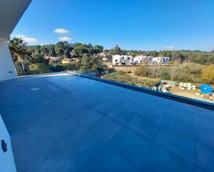 Terrassa de Àtic en venda en Cerdanyola del Vallès amb Aire condicionat, Terrassa i Forn