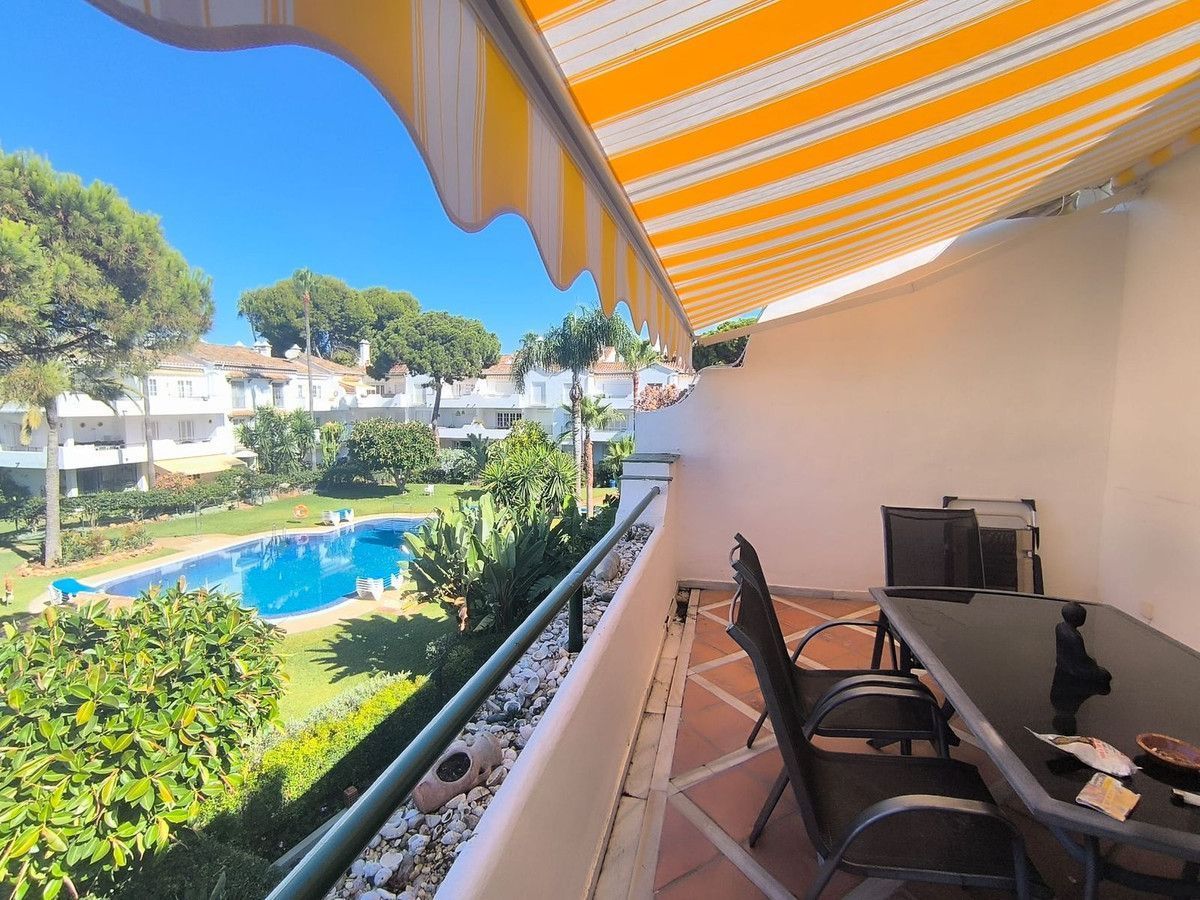 Jardín de Apartamento de alquiler en Estepona con Aire acondicionado, Calefacción y Terraza