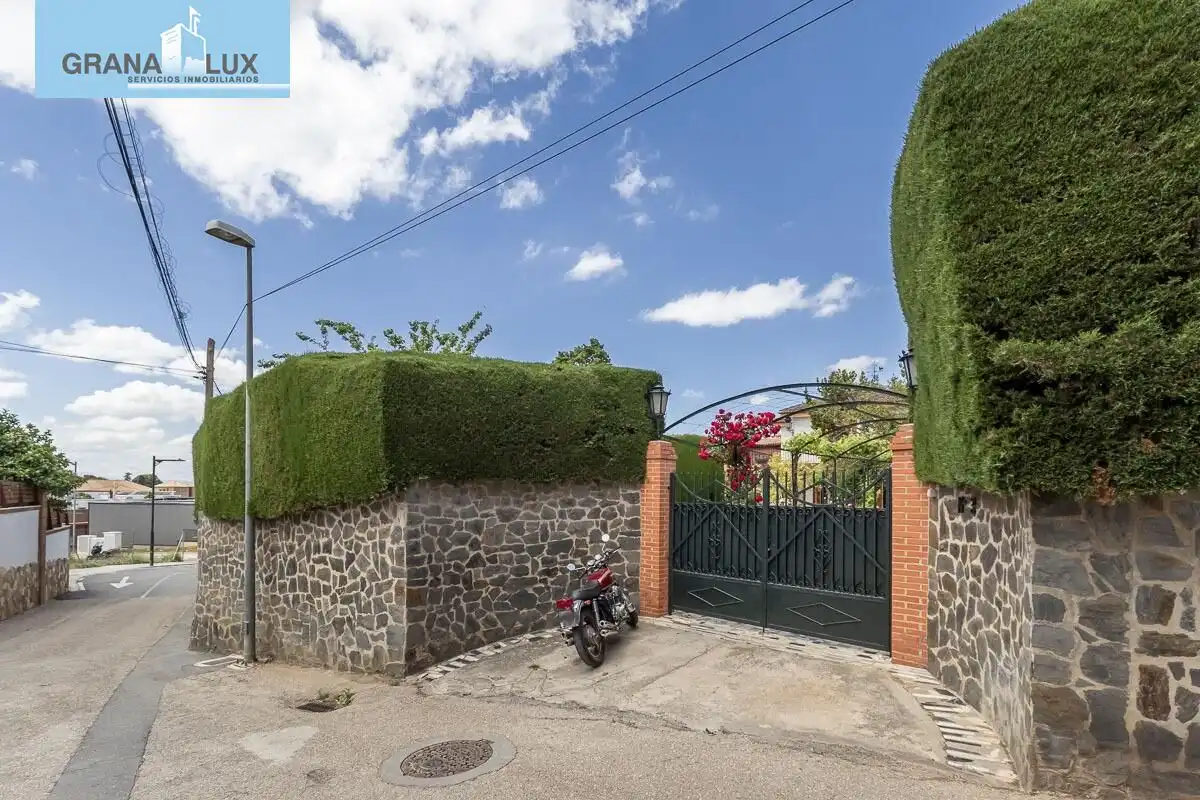 Chalet con piscina en venta en Calle del Albaricoque, imagen 52