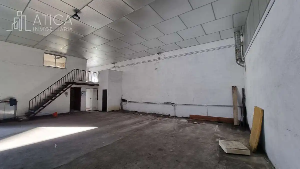 Industrial building for sale in Villares de la Reina, imagen 5