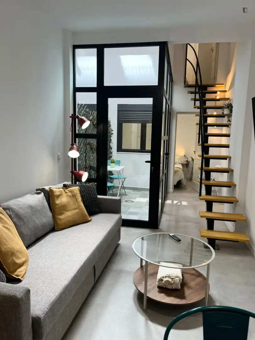 Terrassa de Apartament de lloguer en Valencia amb Aire condicionat, Moblat i Forn