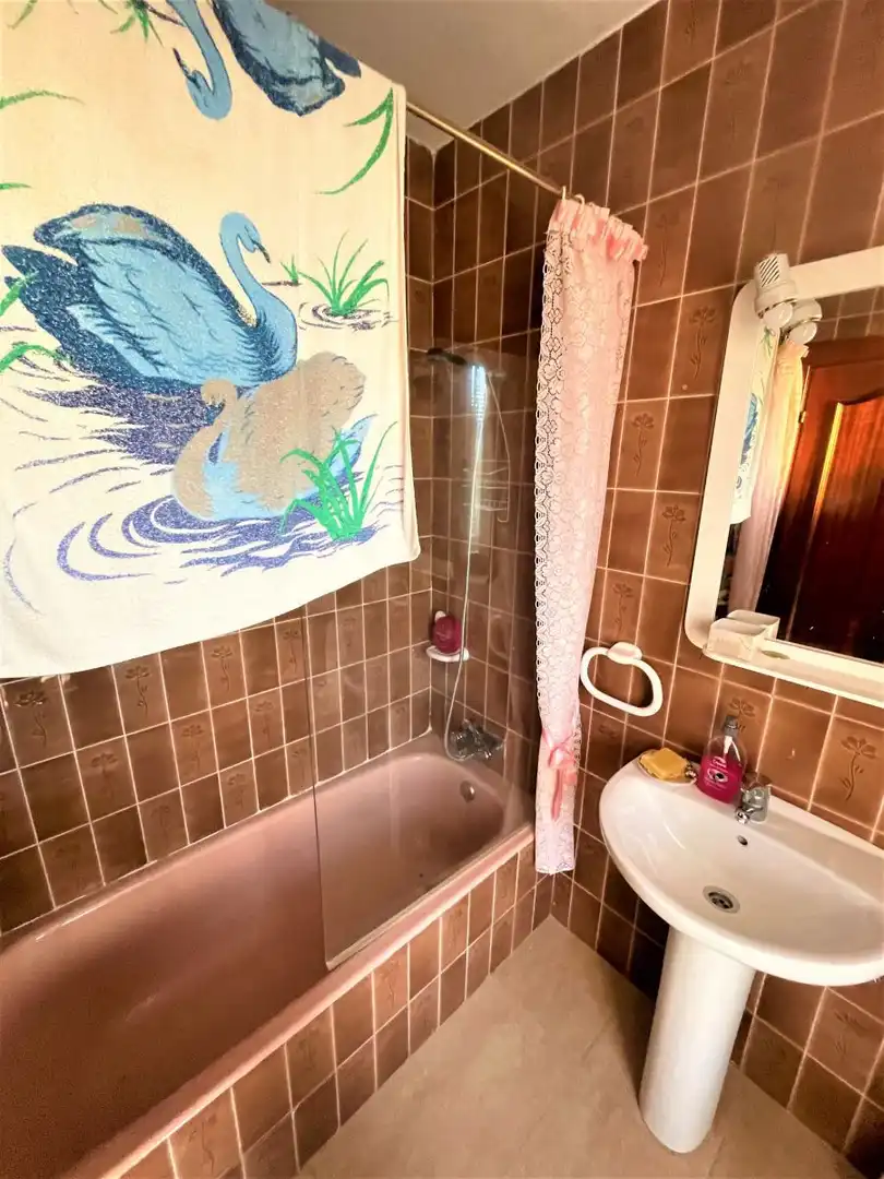Baño de Casa o chalet en venta en Arnuero con Calefacción, Terraza y Trastero