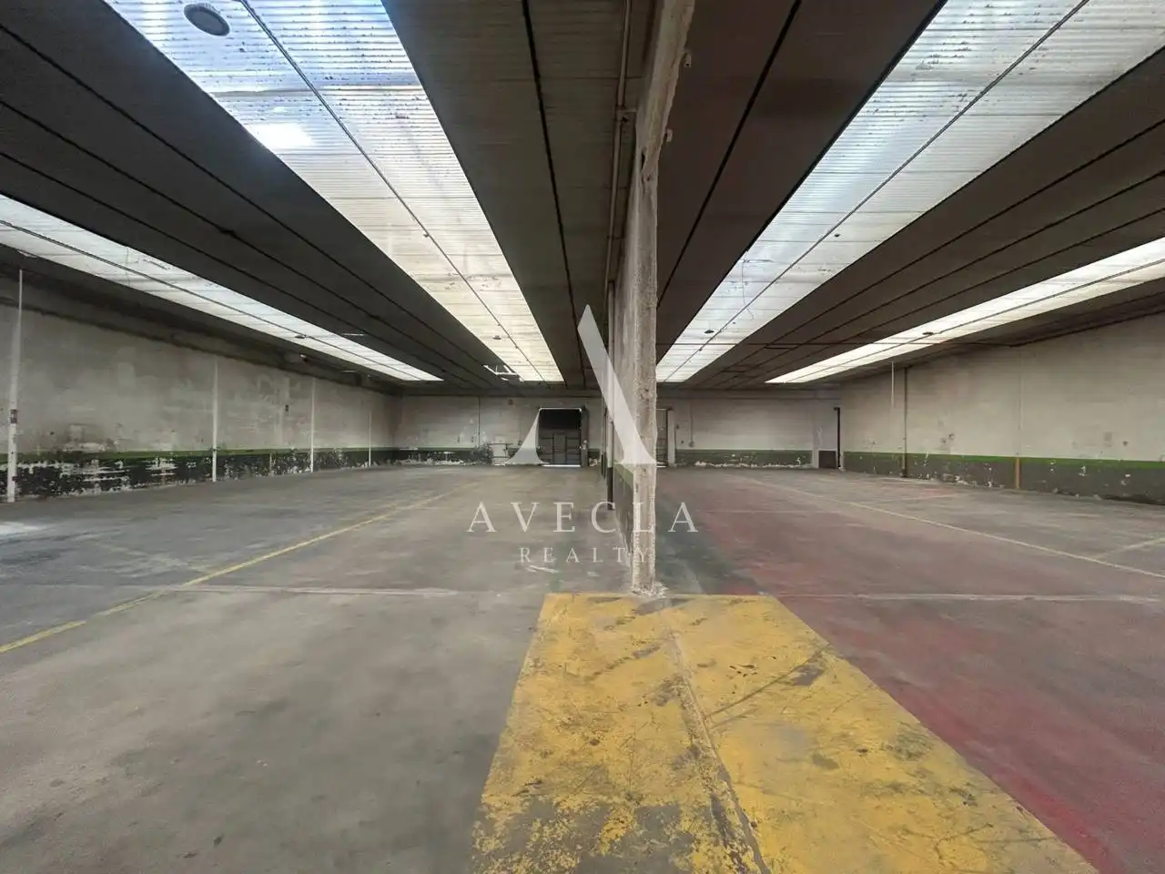 Vista exterior de Nave industrial de alquiler en Polinyà