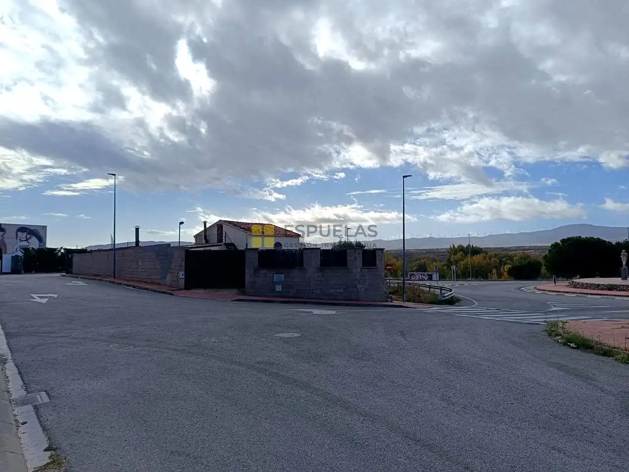 Exterior view of Houses for sale in Quel  with Private garden, Terrace and Furnished