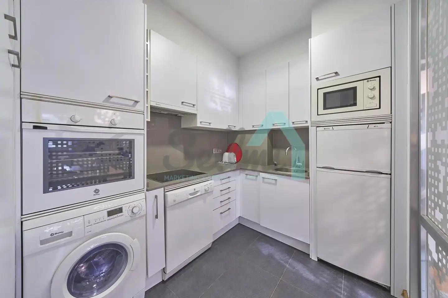 Wohnung zur Miete in Calle Marqués de San Esteban, Barrio del Centro