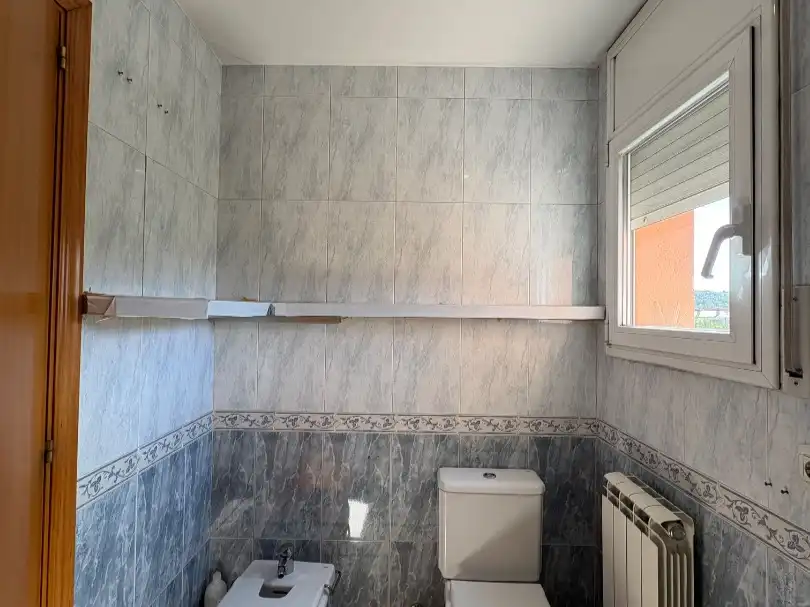 Bathroom of Houses for sale in Sarrià de Ter  with Terrace and Balcony