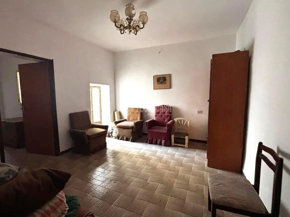 Wohnzimmer von Einfamilien-Reihenhaus zum Verkauf in Jódar mit Abstellraum und Balkon