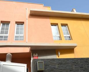 Vista exterior de Casa adosada en venda en Tuineje amb Aire condicionat