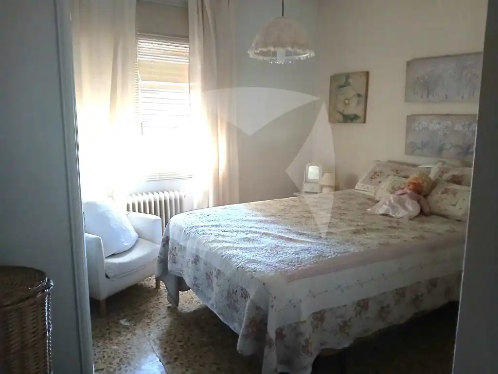 Dormitori de Casa o xalet en venda en Cáceres amb Aire condicionat, Terrassa i Piscina