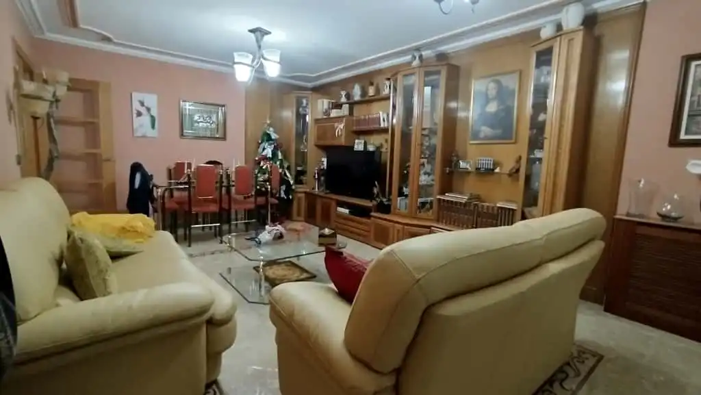 Sala d'estar de Casa o xalet en venda en Villamayor amb Calefacció, Jardí privat i Terrassa