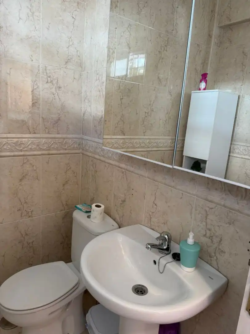 Baño de Estudio de alquiler en Torremolinos con Aire acondicionado, Calefacción y Terraza