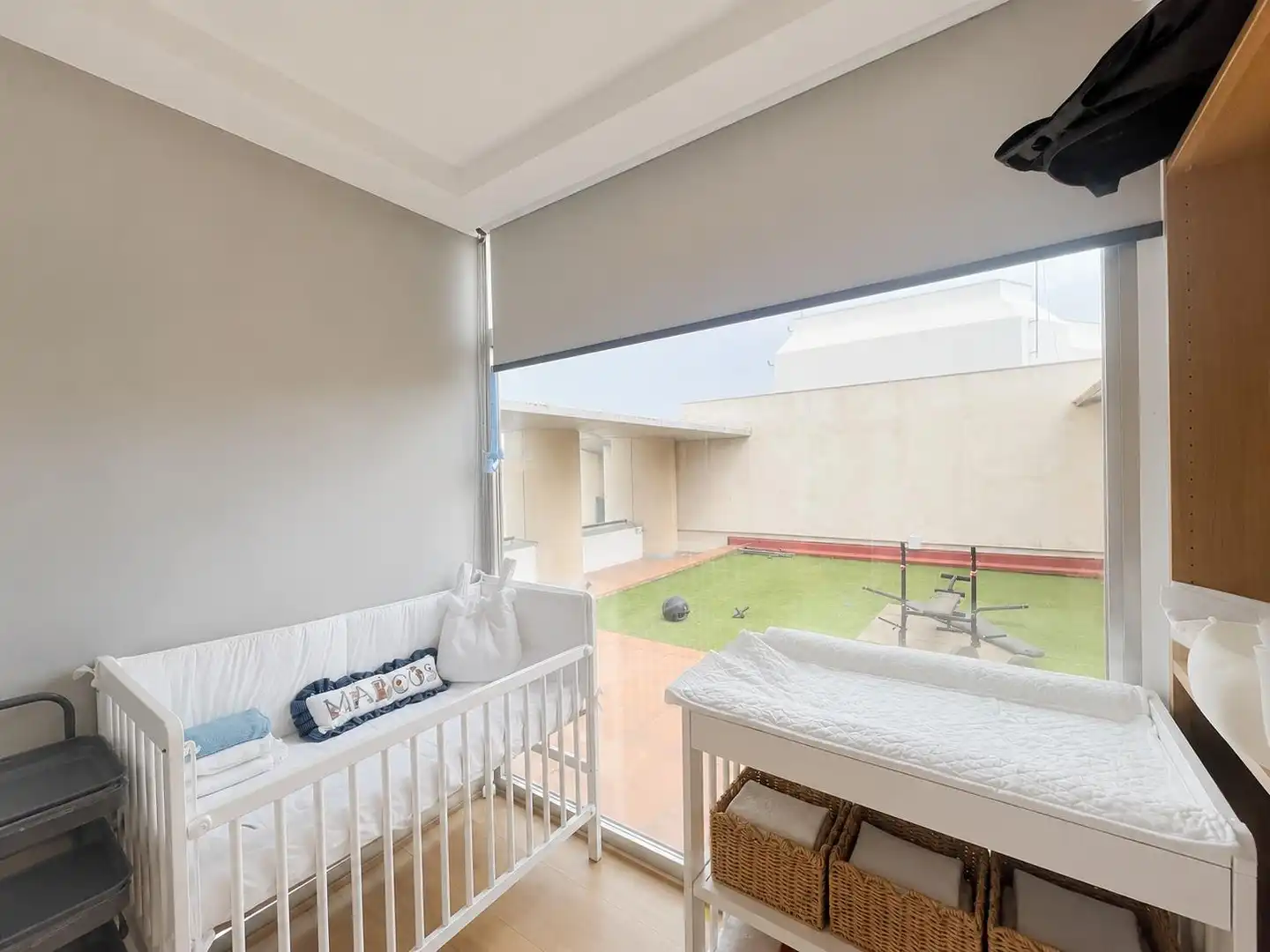 Terraza de Ático en venta en Tomares con Aire acondicionado, Calefacción y Jardín privado