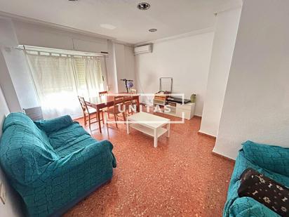 Sala d'estar de Pis en venda en Alicante / Alacant amb Aire condicionat, Terrassa i Balcó
