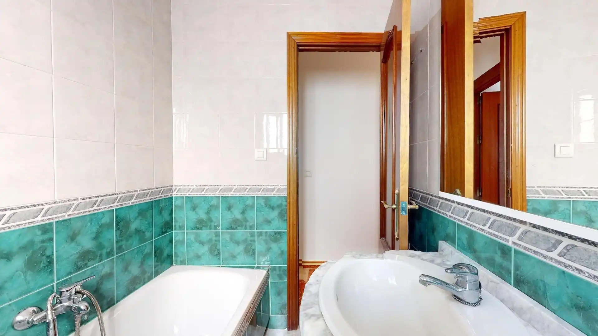 Baño de Piso en venta en Córdoba con Terraza