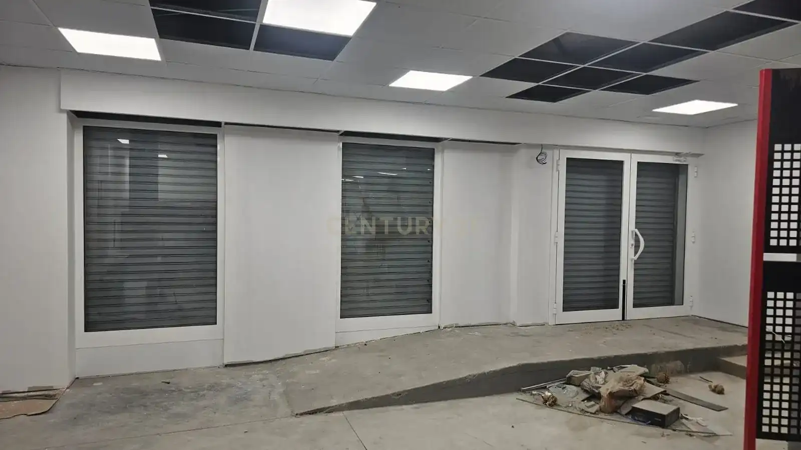 Local comercial en venda a Carrer Casal dels Mogoda, 46, La Florida, Spain, imagen 2